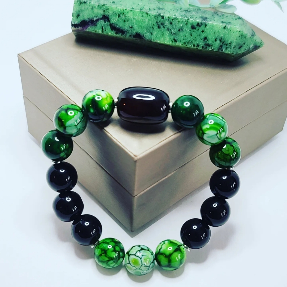 Green Crackle agate